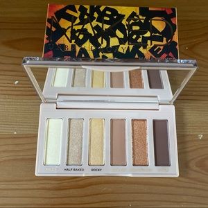 Urban Decay Mini Naked Your Way Eyeshadow Palette